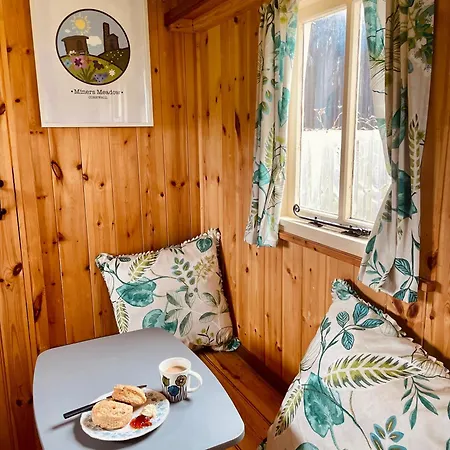 Miners_meadow Self Contained Shepherds Hut